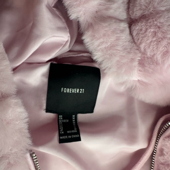 Forever 21 Blush Faux Fur Jacket - Picture 3 of 8